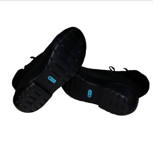 Bzees Hiker Style Boot - Picture 5 of 7